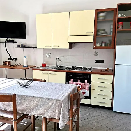 Apartment La Casina Di - A 50m Dal Mare *