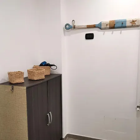 La Casina Di - A 50m Dal Mare Apartment *